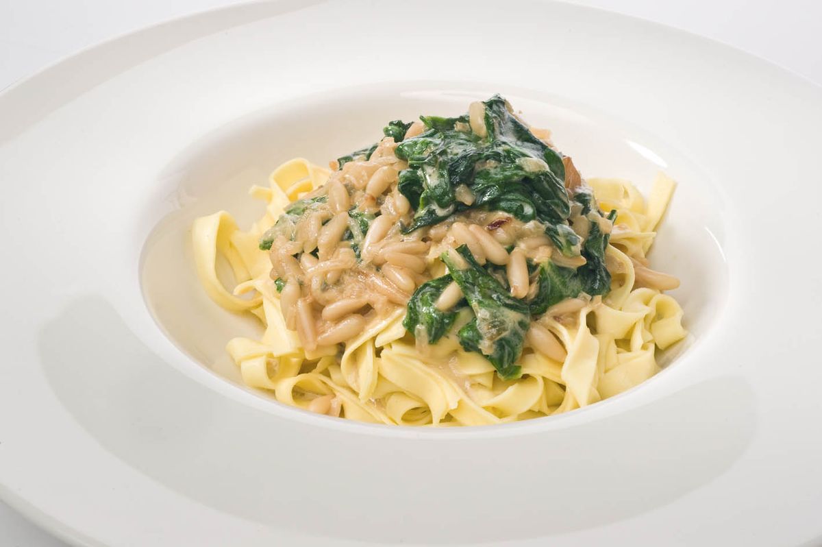 Tallarines con espinacas y queso azul xl
