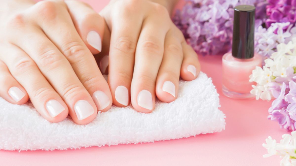 unas lip gloss la manicura que ha enamorado a jennifer lopez 2