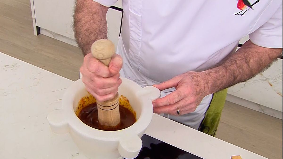 receta salsa chimichurri karlos arguinano paso3