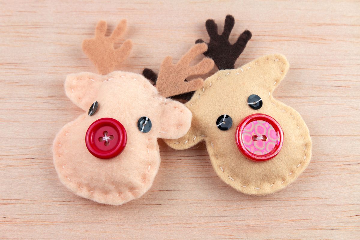 Hacer un reno de fieltro   2