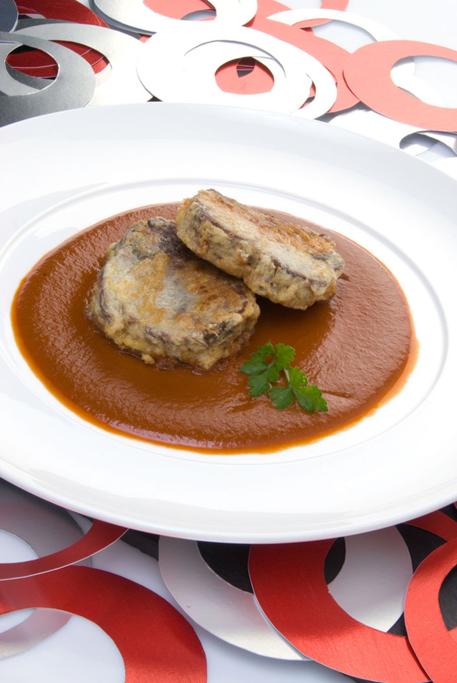 Zancarrón en salsa vizcaína