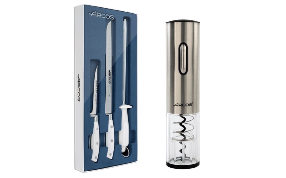 Para los amantes de los picoteos, un set con utensilios para jamón y vino