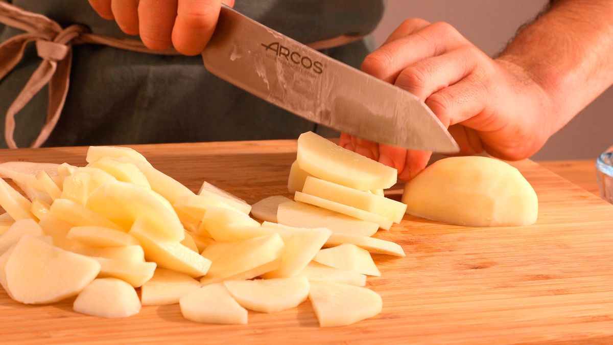 Dorada al horno con patatas   Paso 1