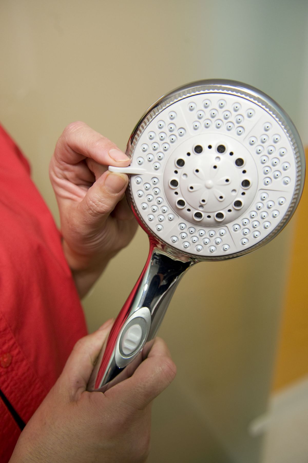 Ahorro agua ducha: Cambiar mango paso 5