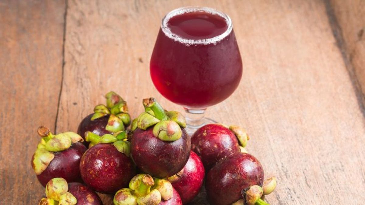 zumo de mangostán