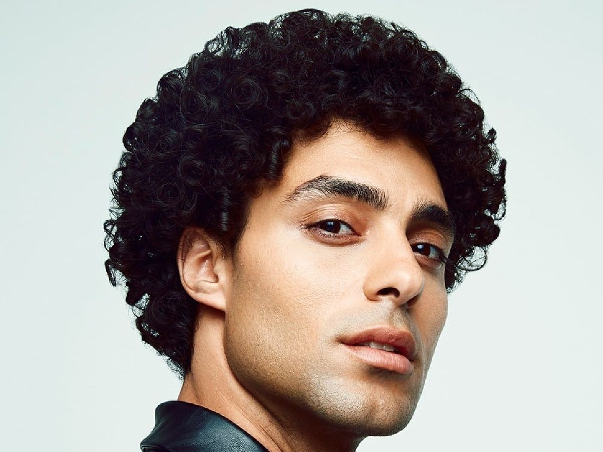 Corte redondeado tipo afro