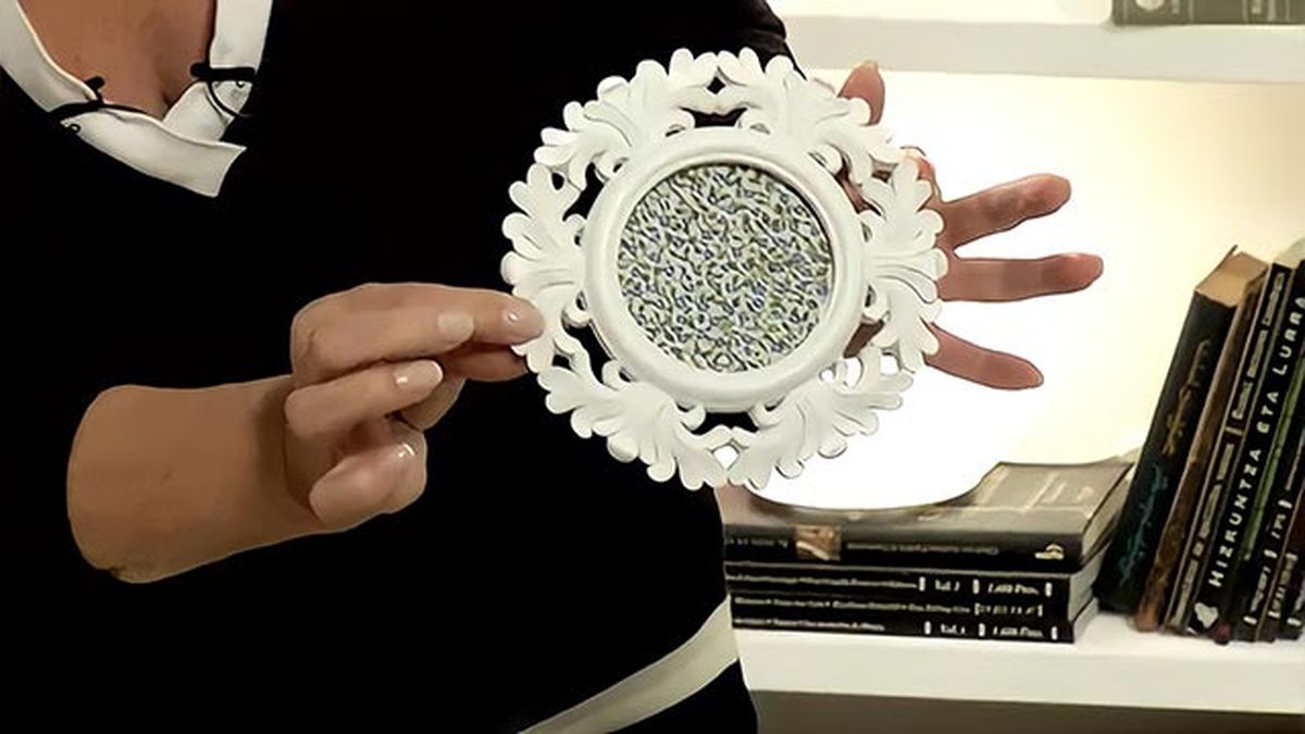 manualidades materiales reciclados marco fotos tela retal 1