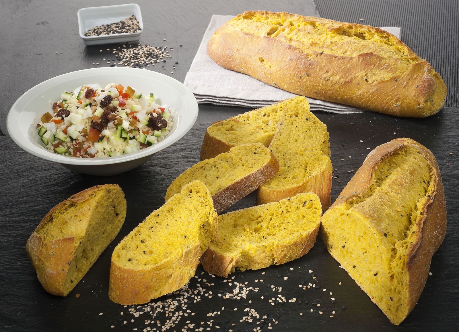 CABI0016 Joseba Pan con curcuma y amapola xl