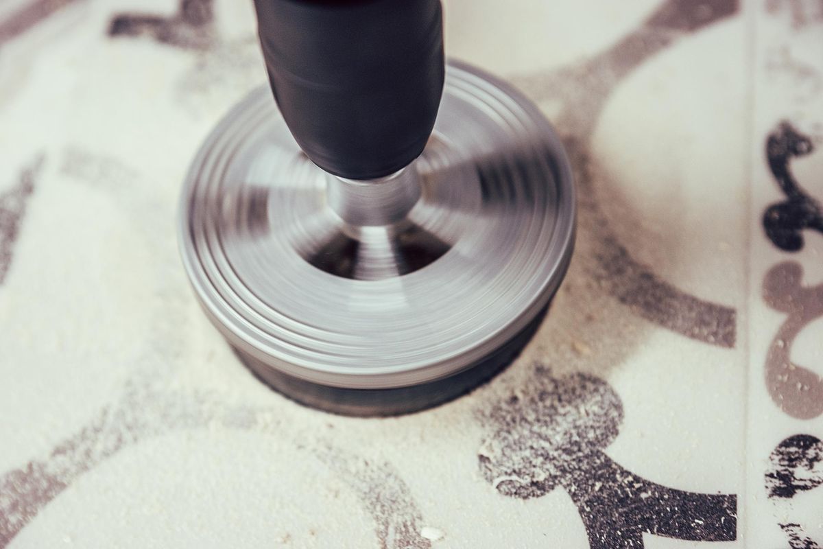 Cómo instalar una bañera exenta paso 9