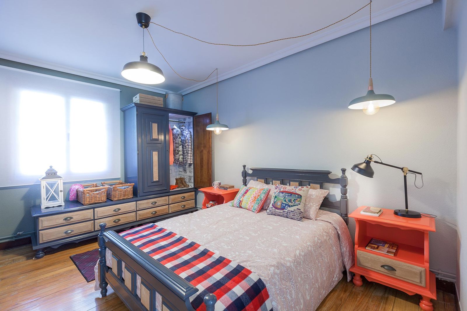 DEKO0710 Dormitorio juvenil industrial con muebles reciclados xl