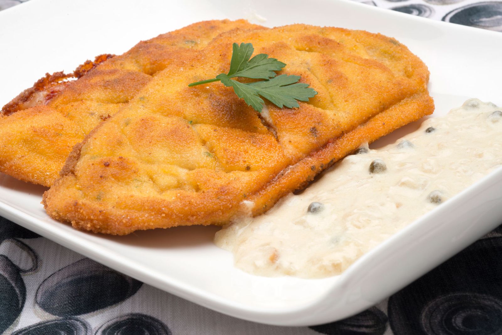 5642 1 Filetes de pollo rellenos con salsa de chalota y pimienta (1027) xl