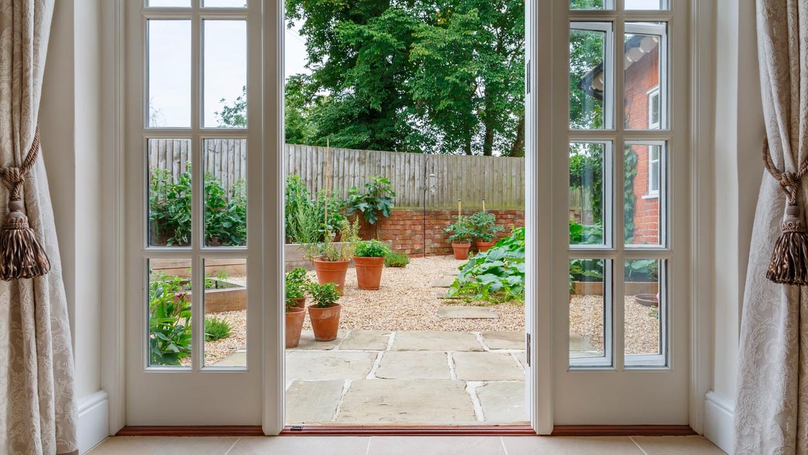 como decorar un patio interior 1