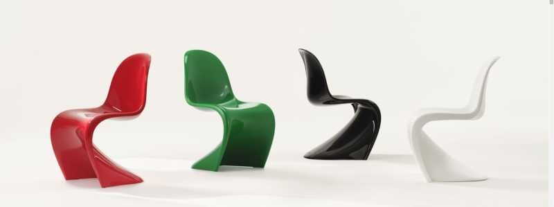 Sillas Panton de colores y brillantes.