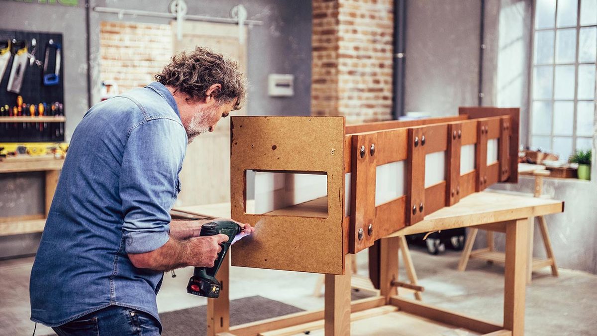 brico 1015 columna industrial luminosa paso 9