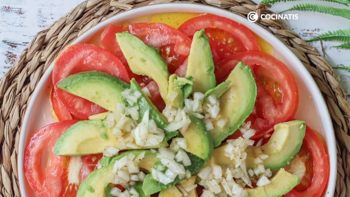 Ensalada de tomate y aguacate