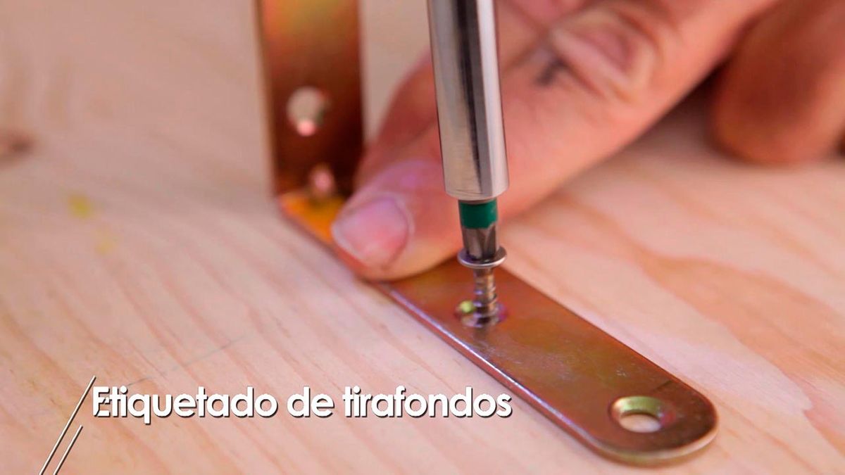 Cómo es el etiquetado de los tirafondos 8