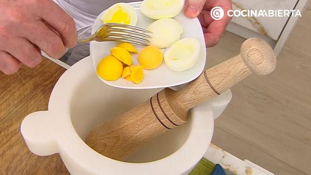 pollo en pepitoria receta tradicional karlos arguinano karl67360321 paso4