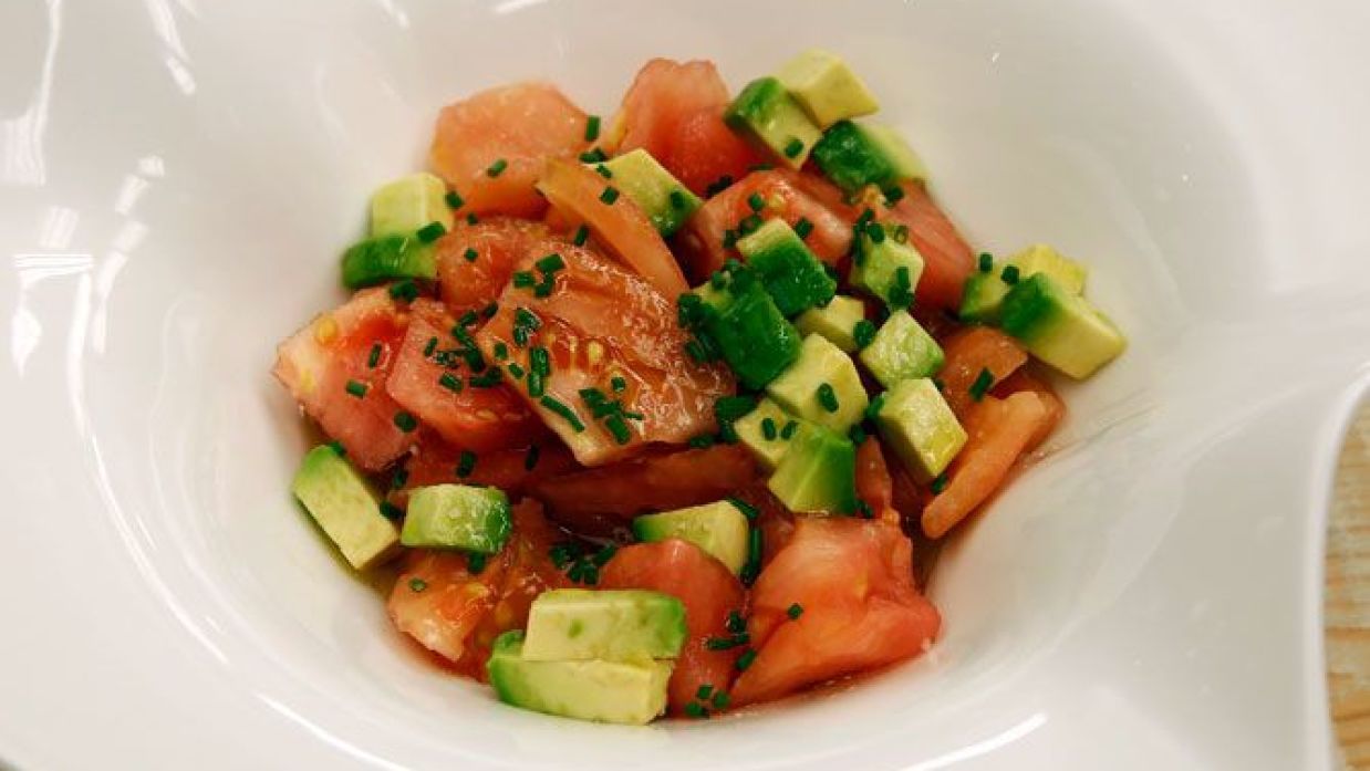 ensalada tomate aguacate
