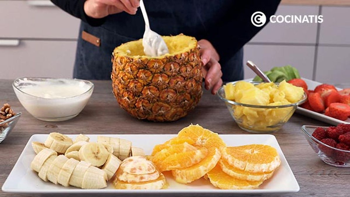 Receta de macedonia de frutas con salsa de yogur al limón   paso 4