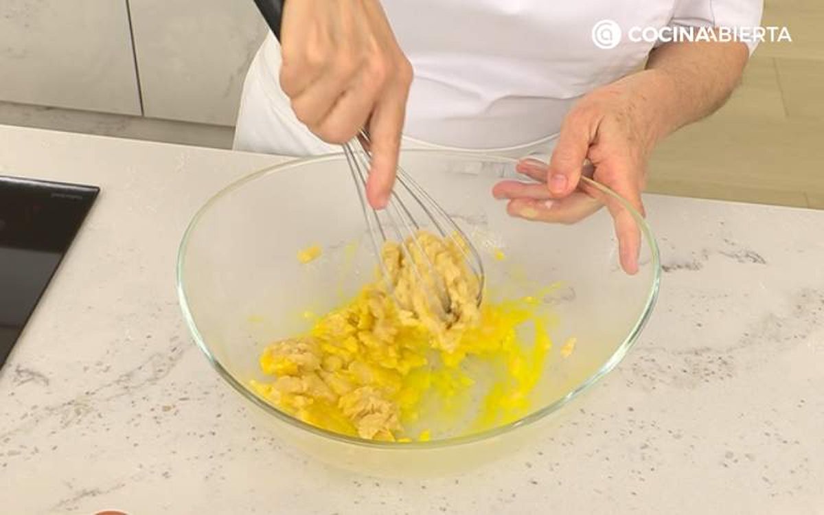 Prepara la pasta choux