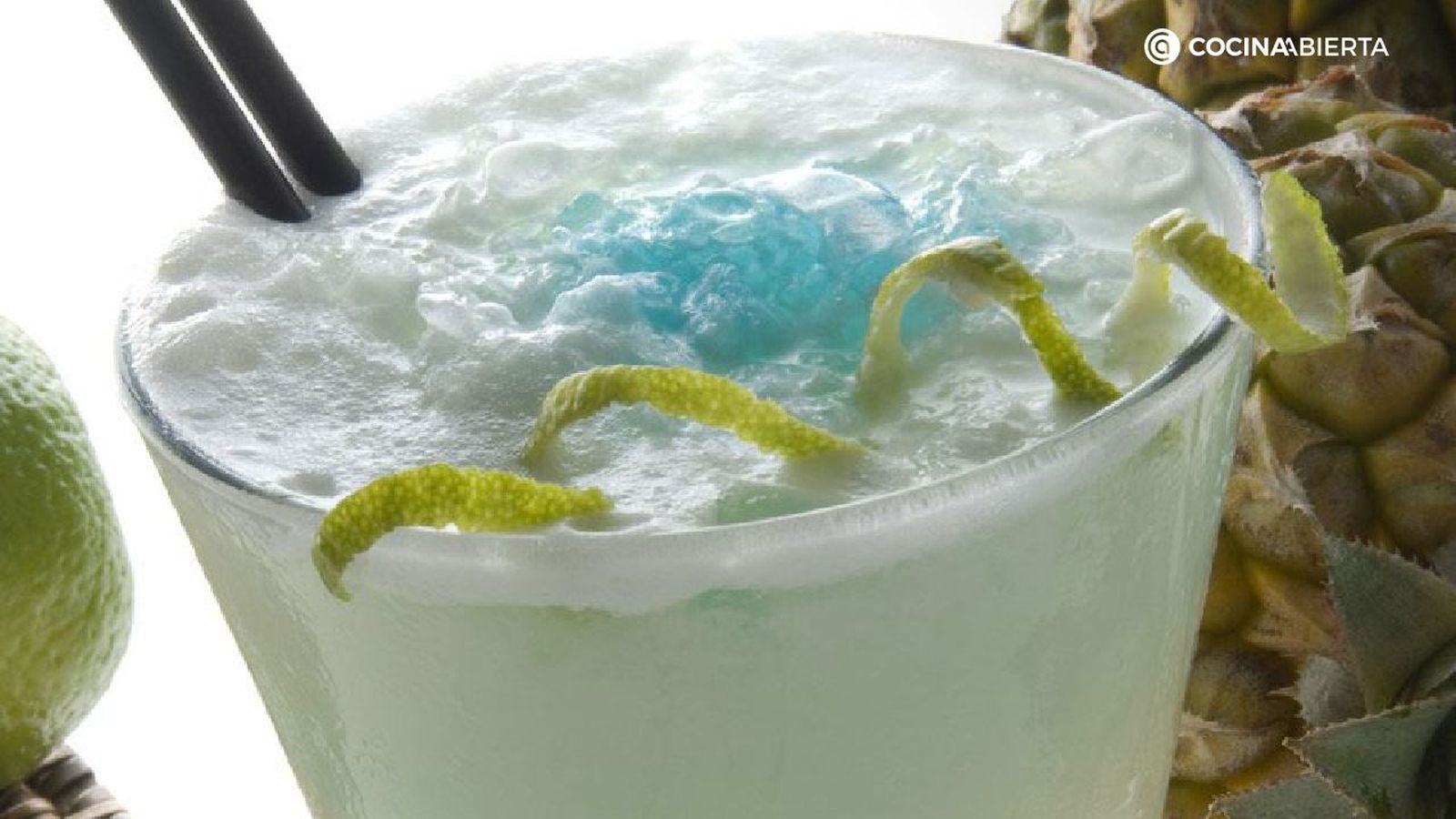 Si te apetece un cóctel refrescante, prueba este vodka con helado de limón