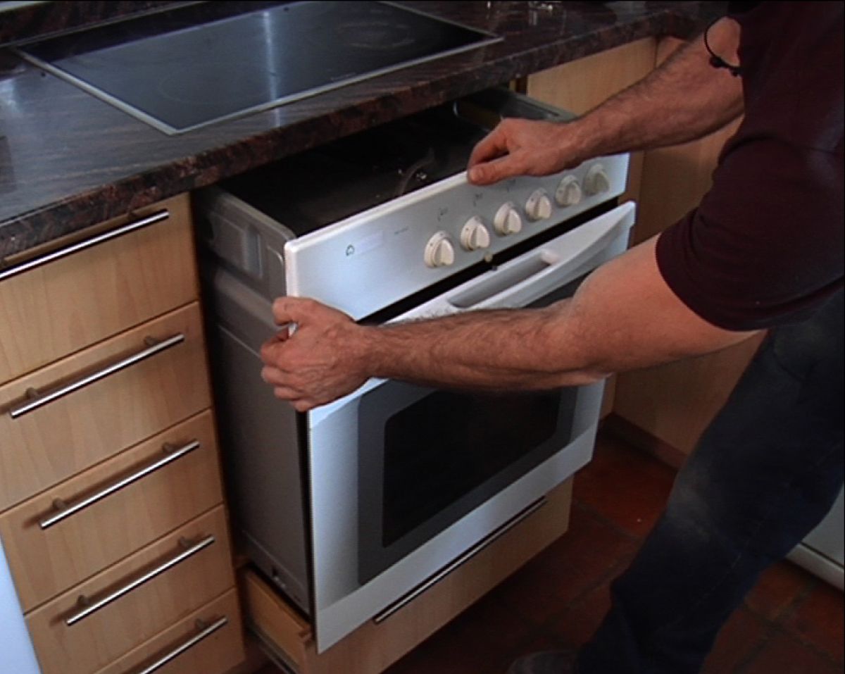 Instalar vitrocerámica y horno paso 3