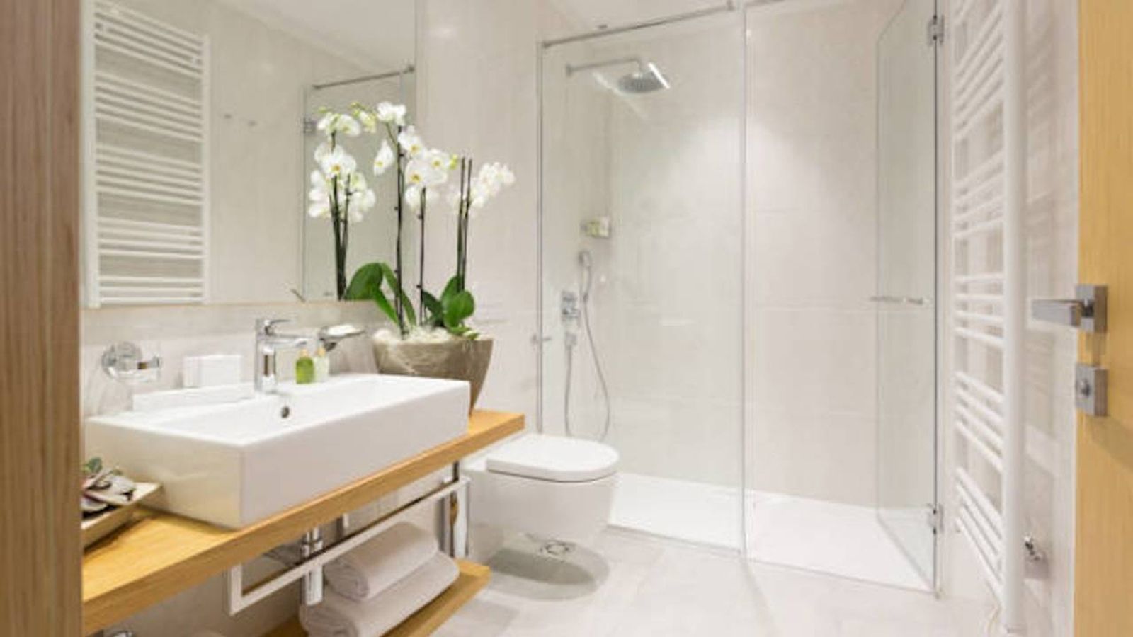 Baño pequeño con encanto 1