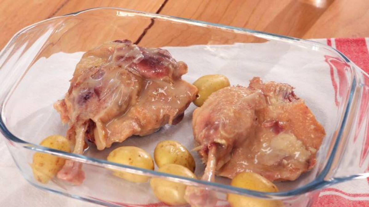 Confit de pato con salsa de frambuesa   Paso 2
