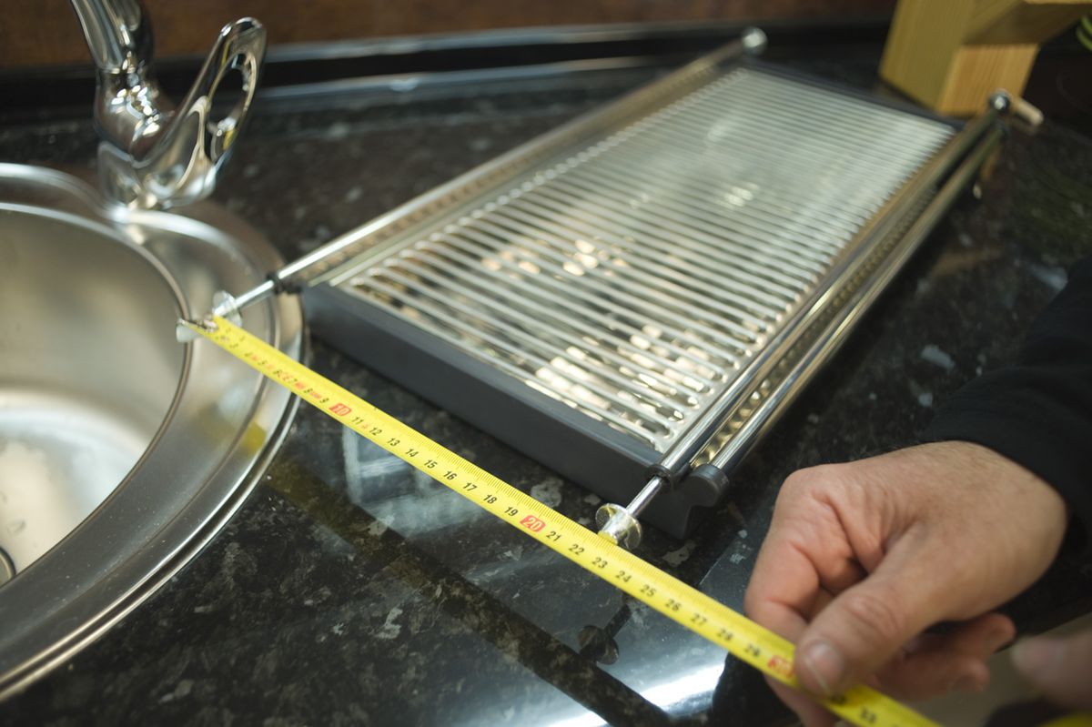 Colocar un escurreplatos paso 3