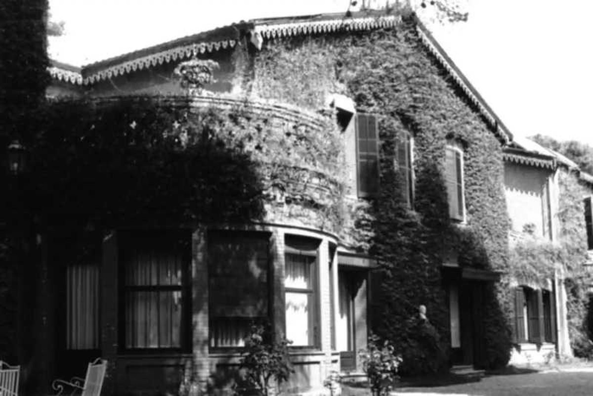 Fotografía antigua de Las Torres del Comte de Montseny.