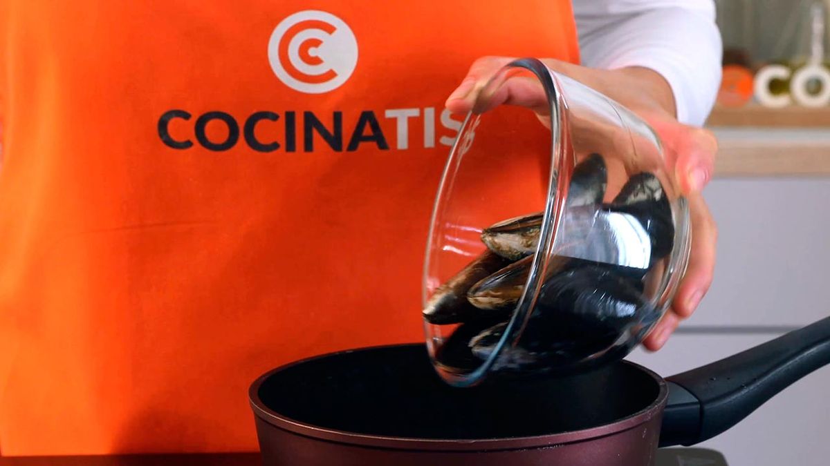 Receta de paella de marisco  paso 2