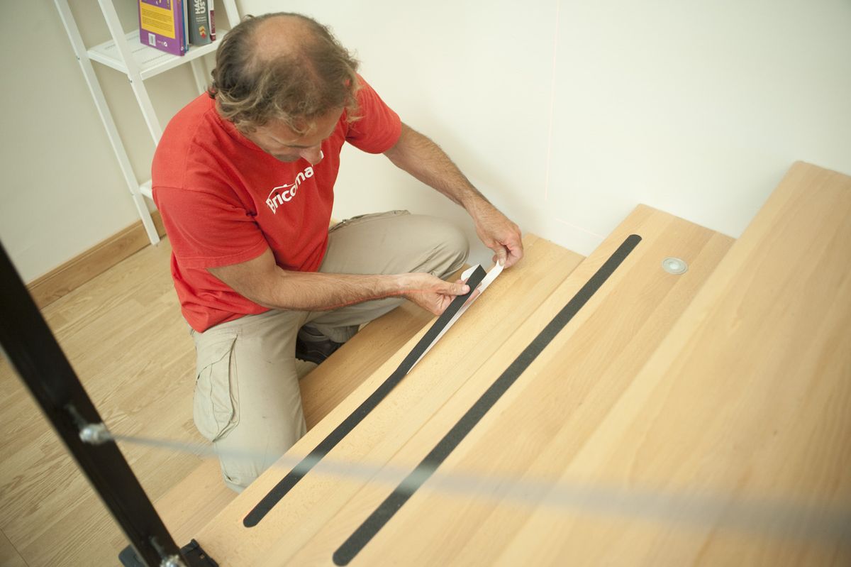 brico2 658 antideslizante escaleras paso 10