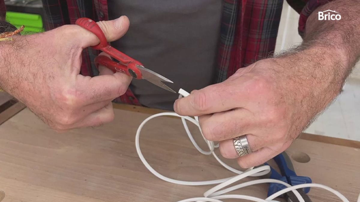 Bricomania 17 crea decora recicla lampara pie mesita paso21