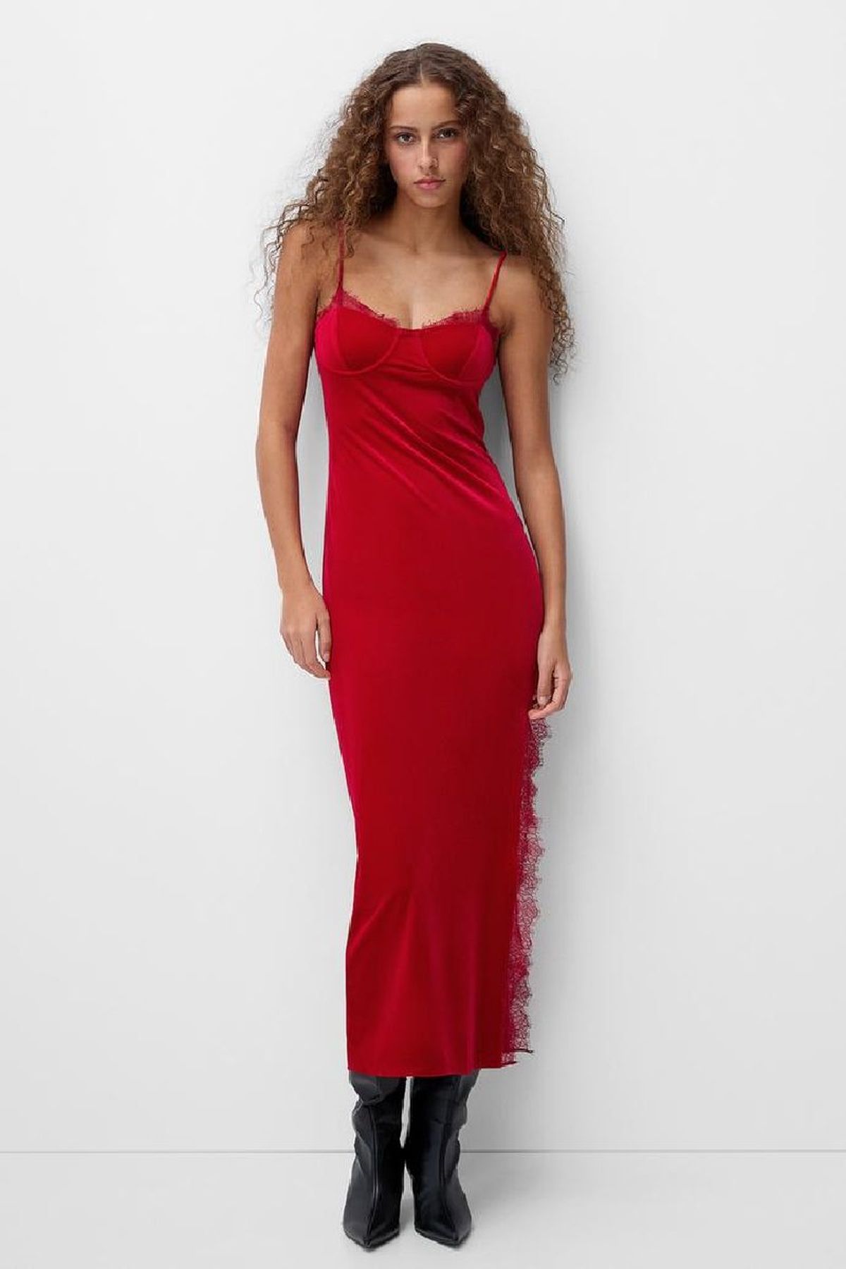 Vestido rojo tipo lencero de terciopelo