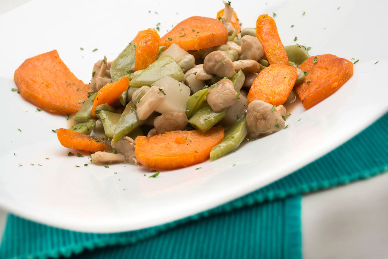 5196 Hortalizas en salsa española (581) xl