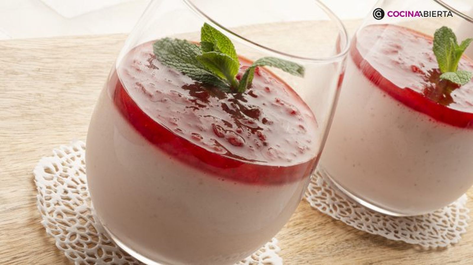 Pannacotta de fresas, de Karlos Arguiñano