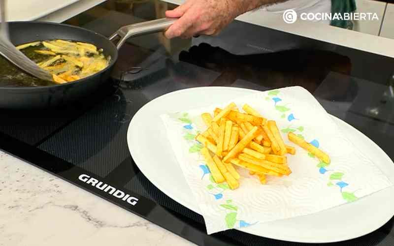 Fríe las patatas