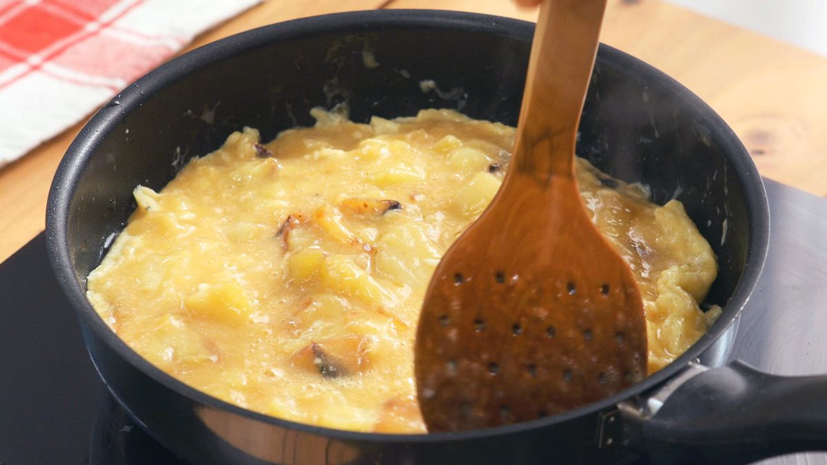 Tortilla de patata tradicional   Paso 6