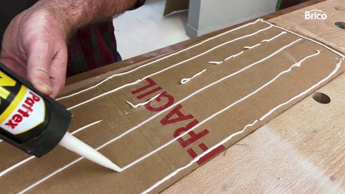 Brico 26 muebles de carton paso4