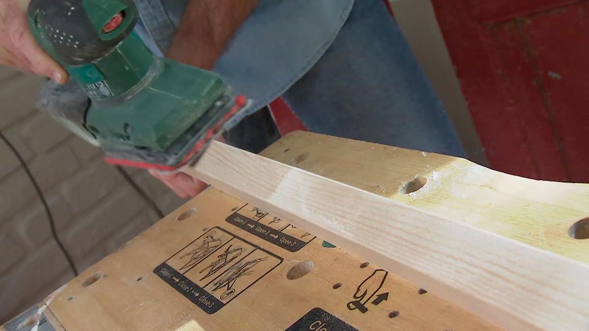 Como hacer un perchero de pared con listones de madera paso 2