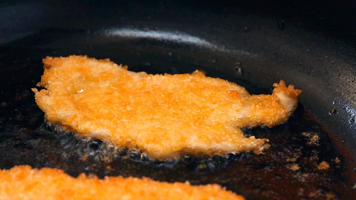 Receta de pechugas de pollo rebozadas con salsa barbacoa  paso 2