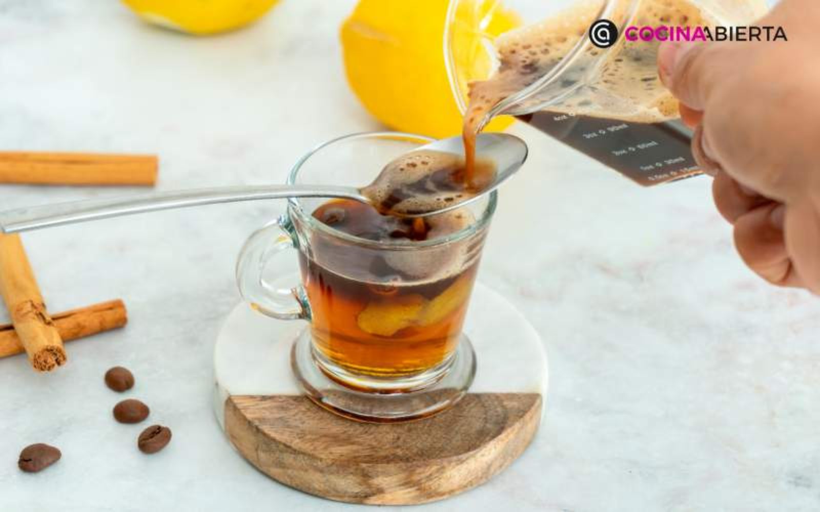 Incorpora el café