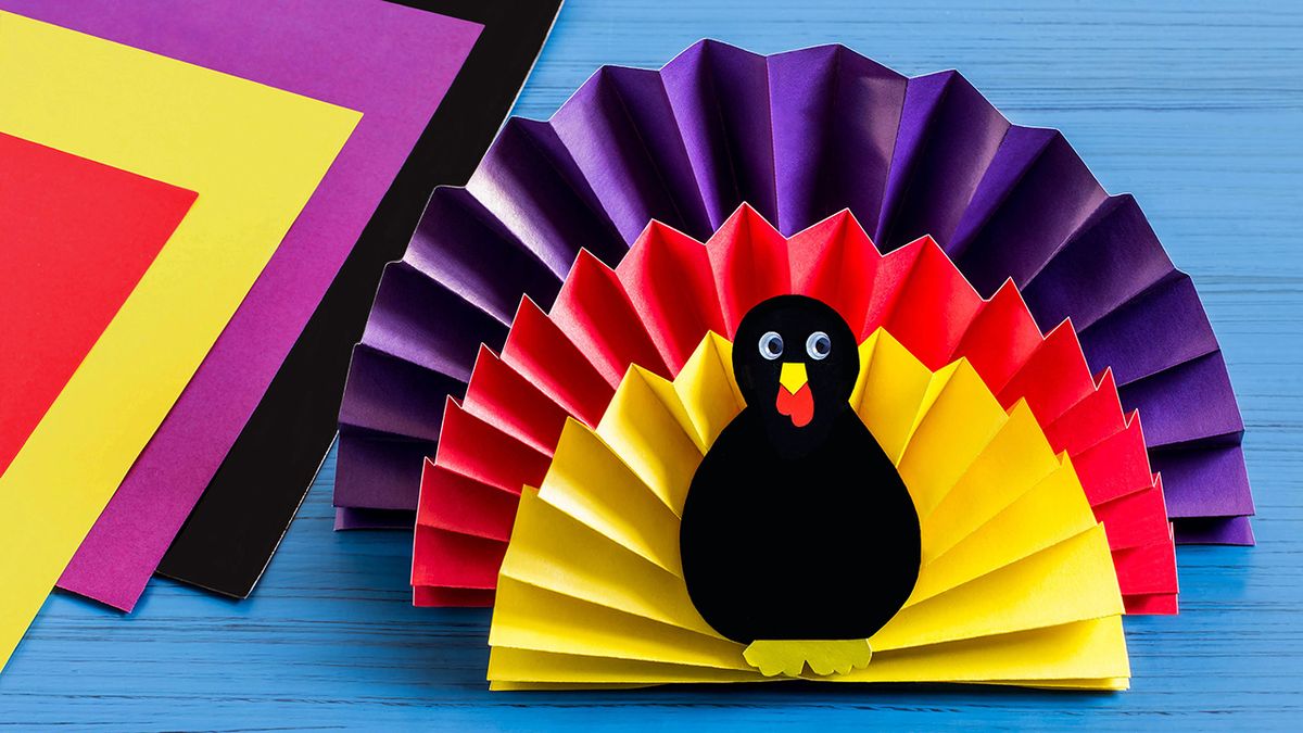 como haacer un pavo real con cartulina