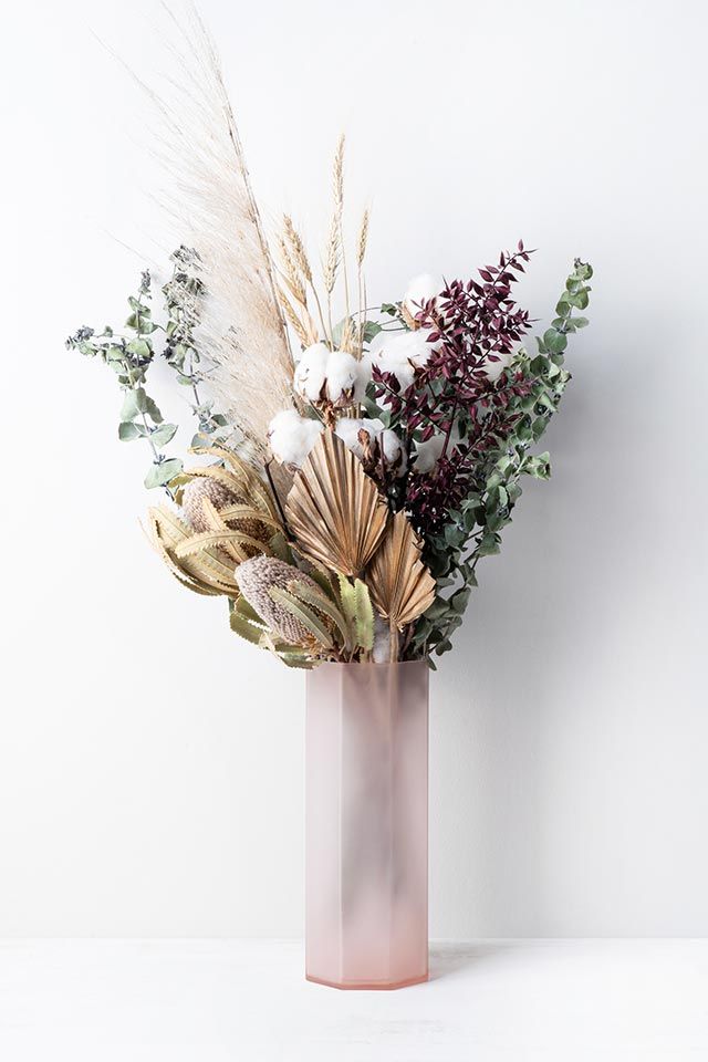 decorar flores preservadas jarron
