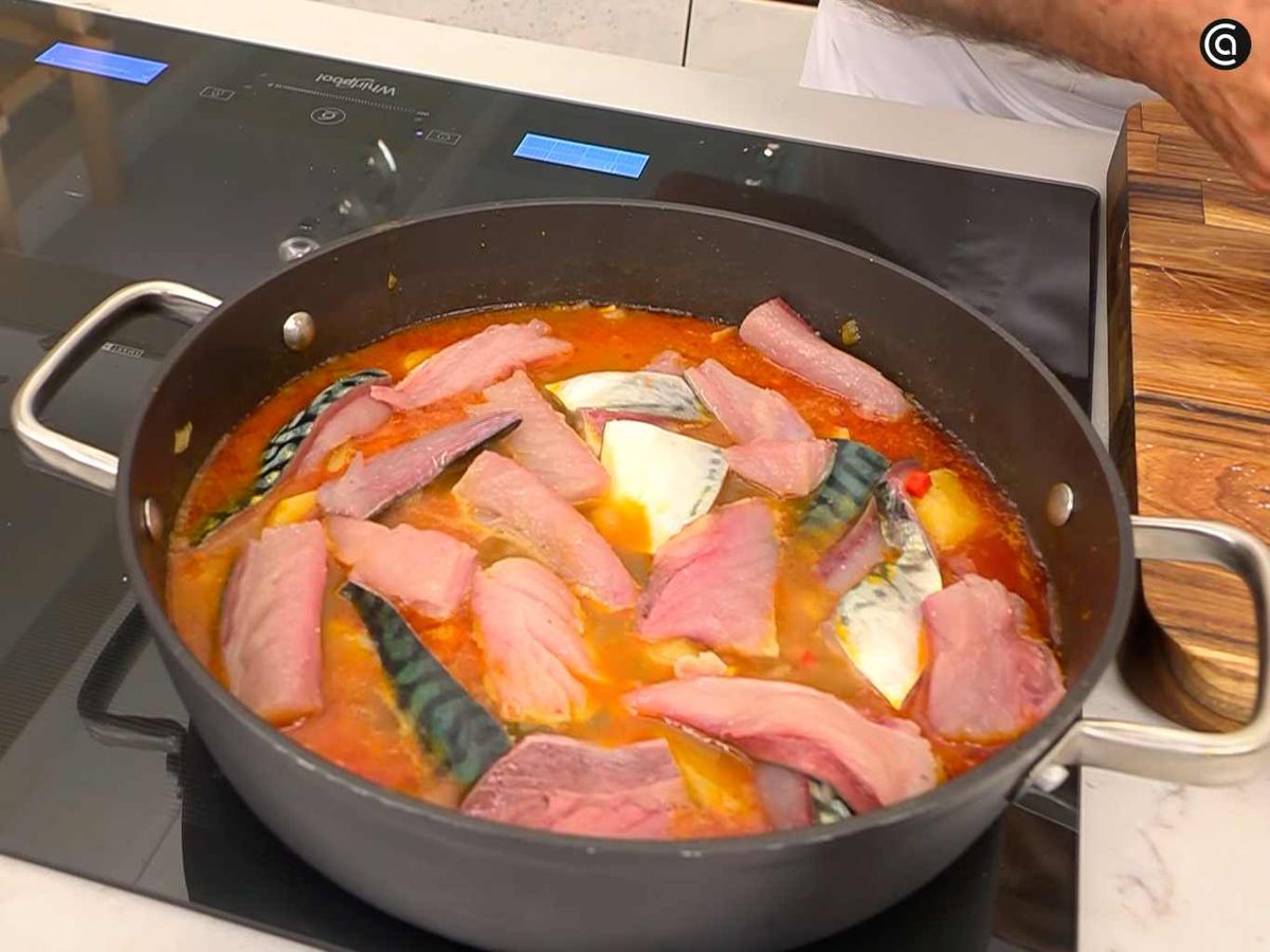 Añade los lomos de caballa