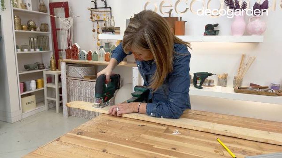 como hacer jardin vertical para balcon pequeno paso 2