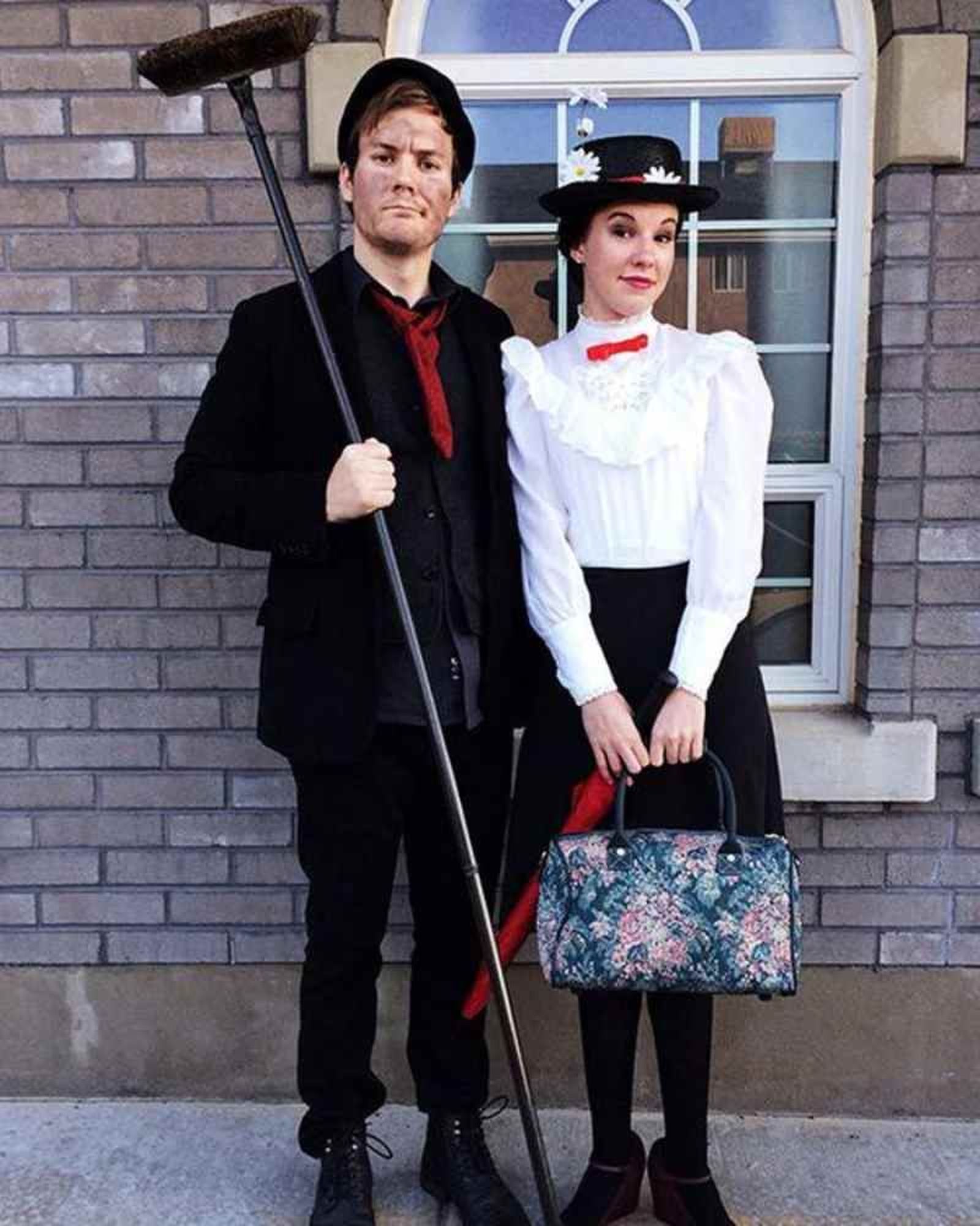 Disfraz de Mary Poppins y el deshollinador