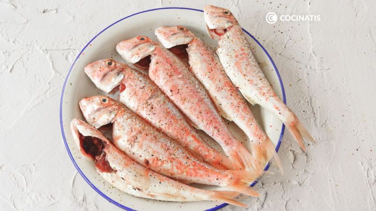 Salmonetes con sal y pimienta