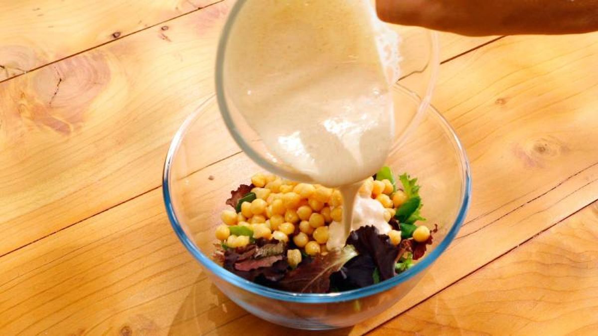 Ensalada de garbanzos y nueces   Paso 3