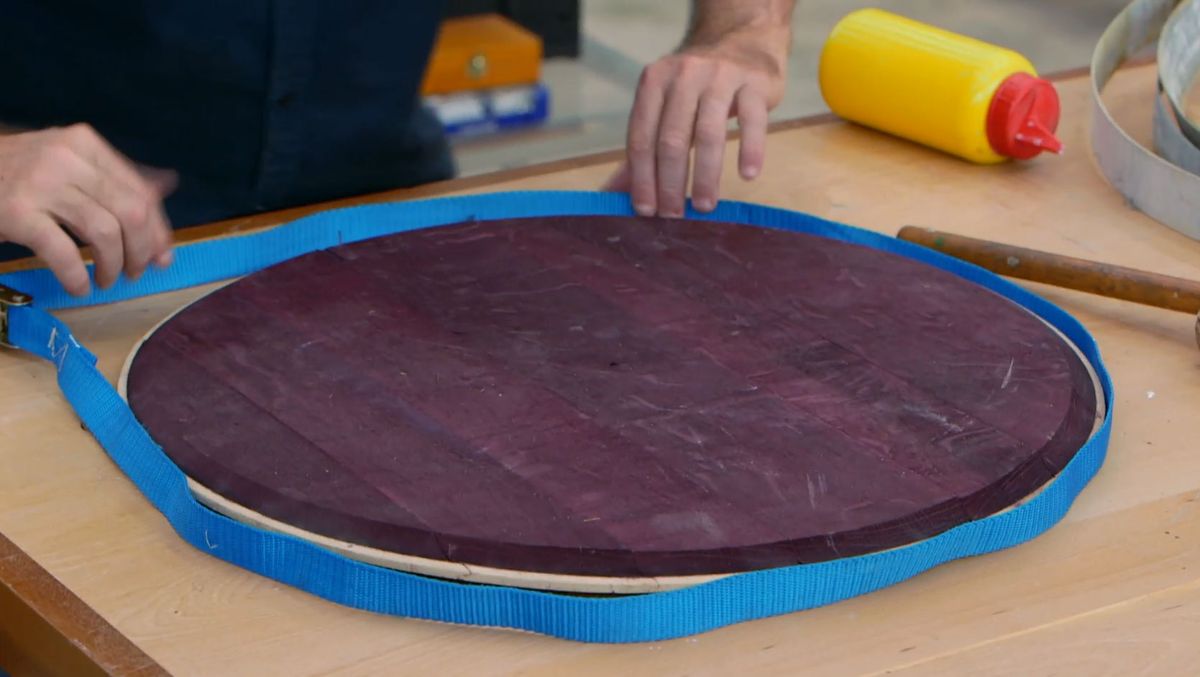 Cómo hacer una mesa con una barrica paso 2